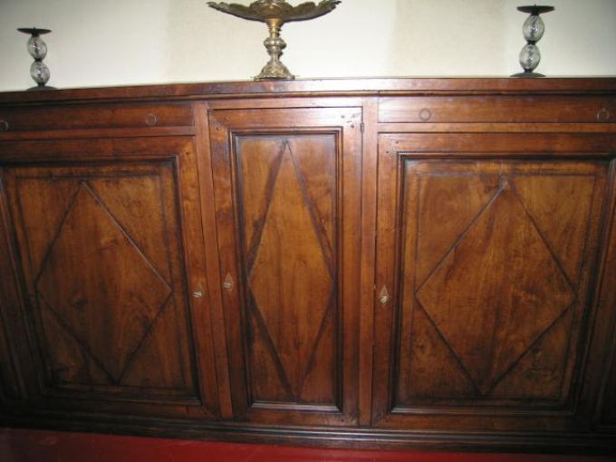 CREDENZA 648