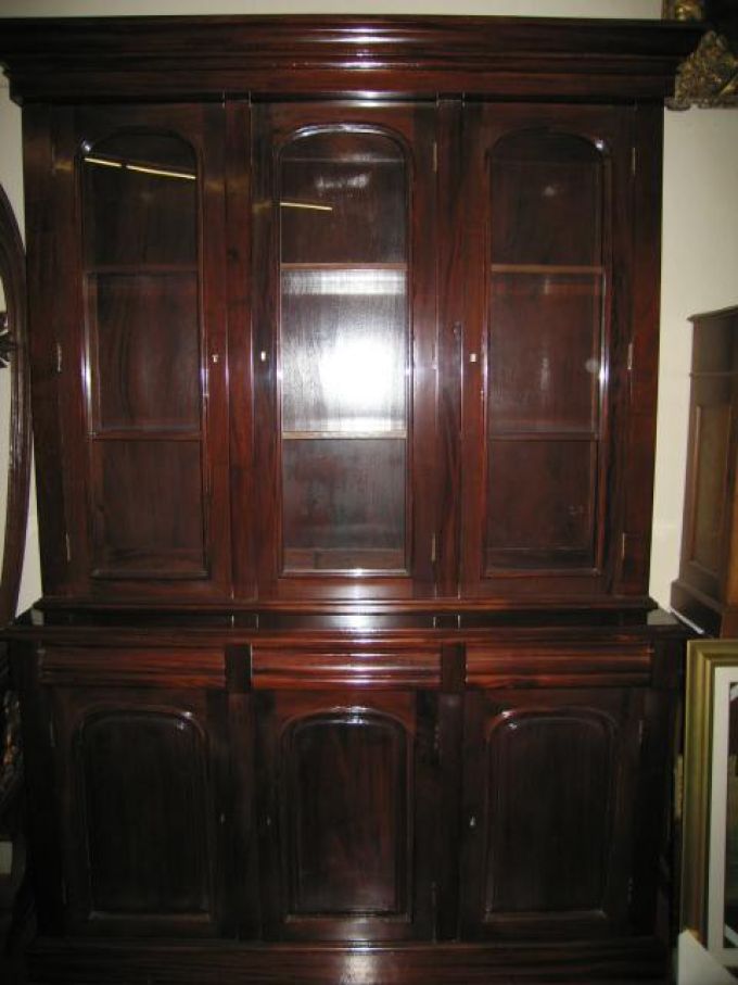 VETRINA 33