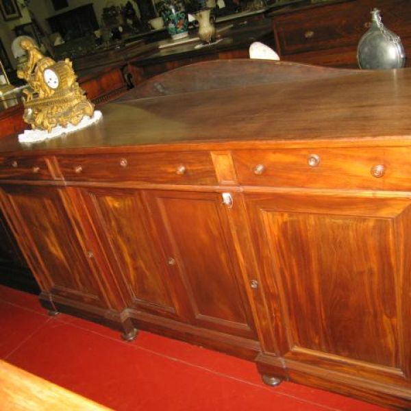 CREDENZA 541