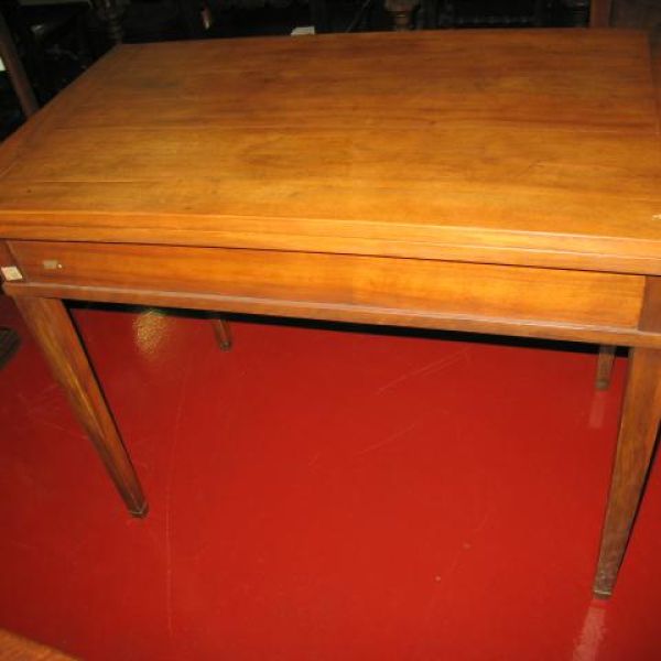 TAVOLINO 909